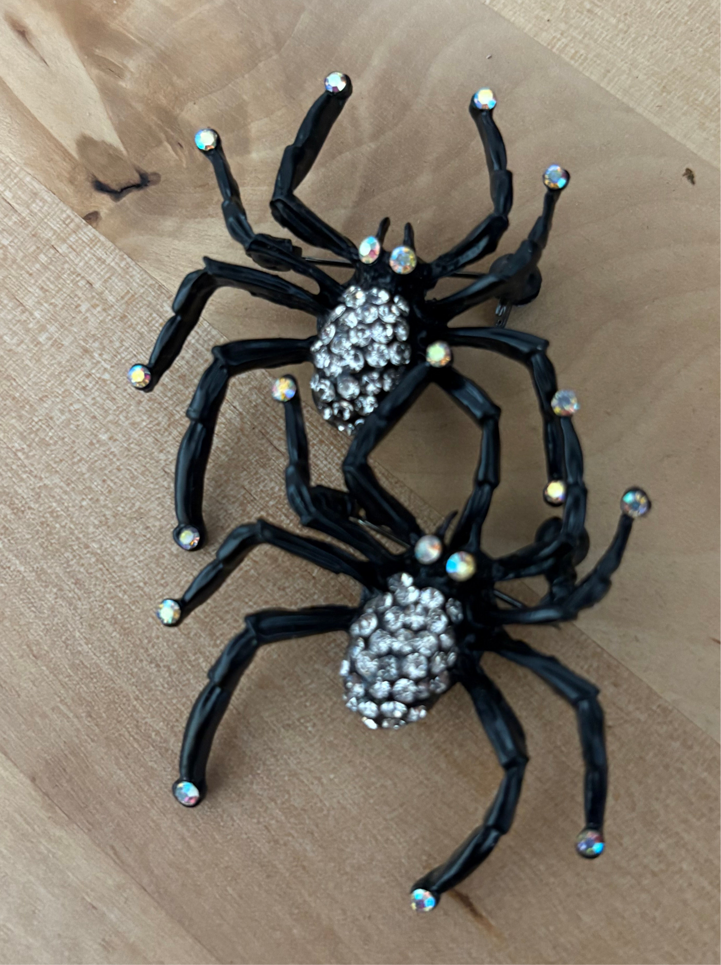 Metal spiders (removable)