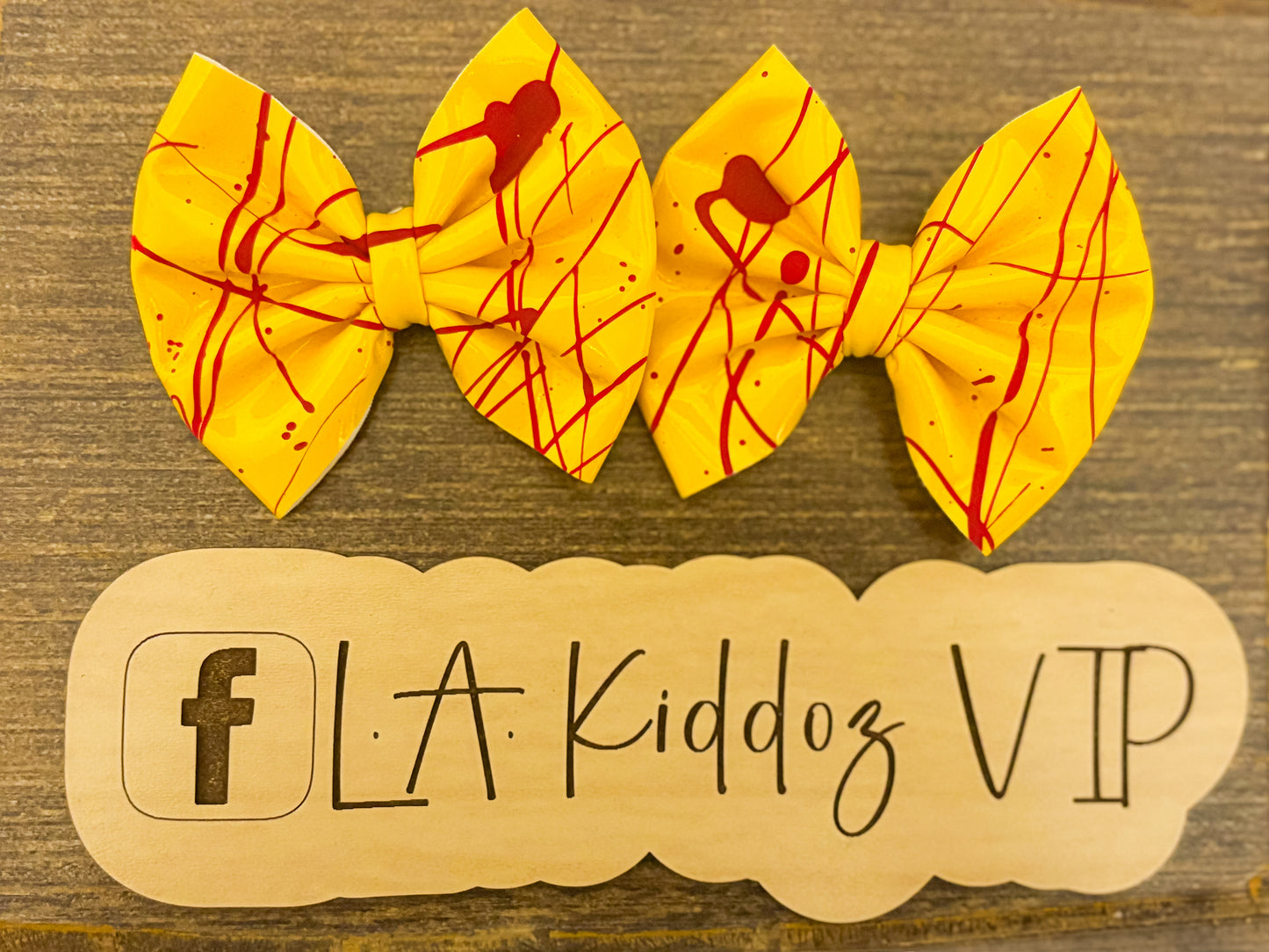 Yellow plastic- SEE DESCRIPTION