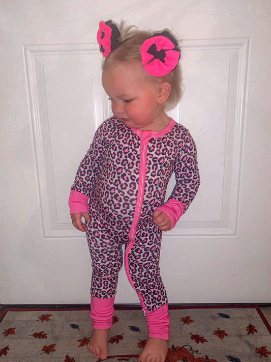 Shocking pink bullet